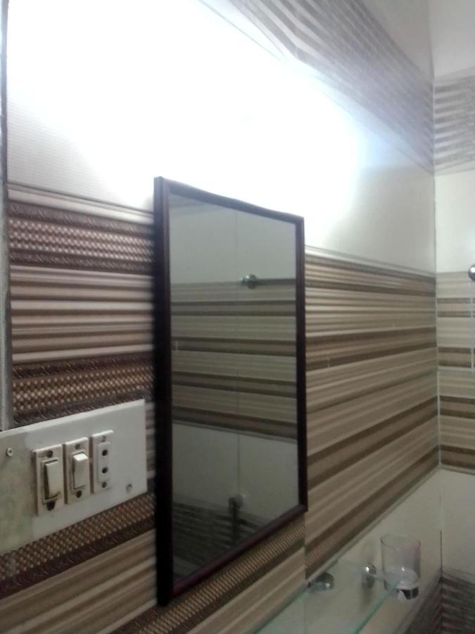 Newly Renovated Guesthouse Исламабад Экстерьер фото