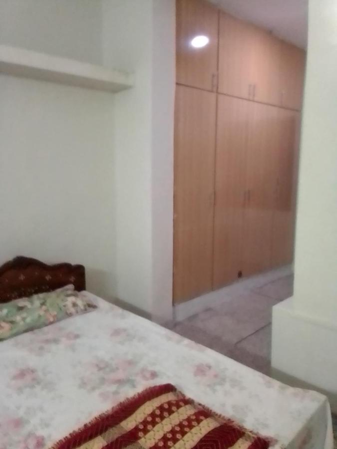 Newly Renovated Guesthouse Исламабад Экстерьер фото